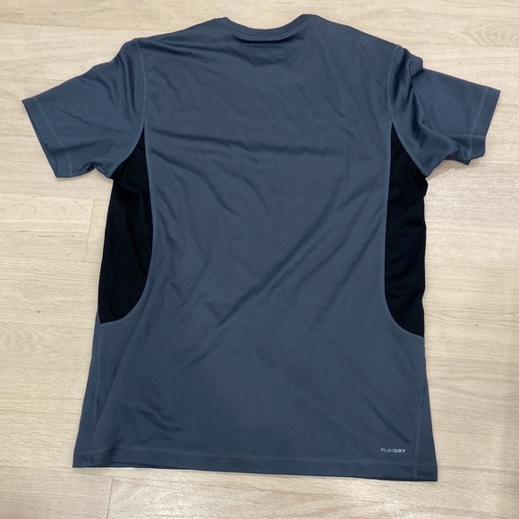 Reebok Athletic PlayDry - Medium T-Shirt - Picture 6 of 7